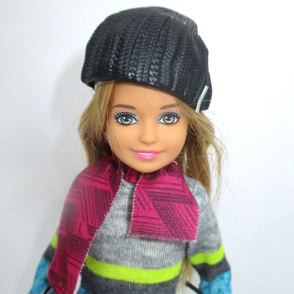 Stacie Barbie Doll Sister Winter Outfit Black Hat Scarf Sweater Chevron Pants & - Picture 2 of 7